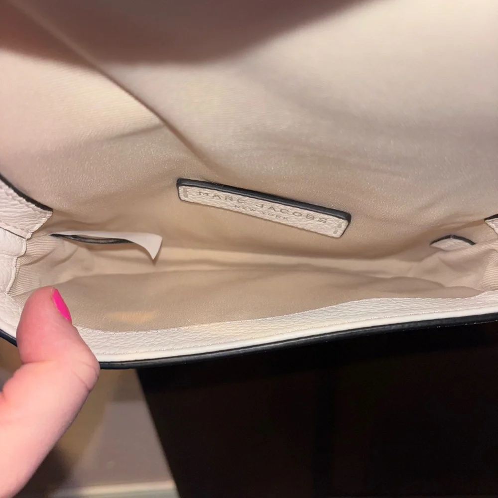 Marc Jacobs Cream Crossbody Bag - Picture 4 of 9